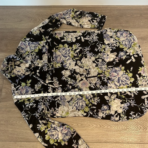 Papa Vancouver Long Sleeve Floral Blouse - Picture 8 of 10